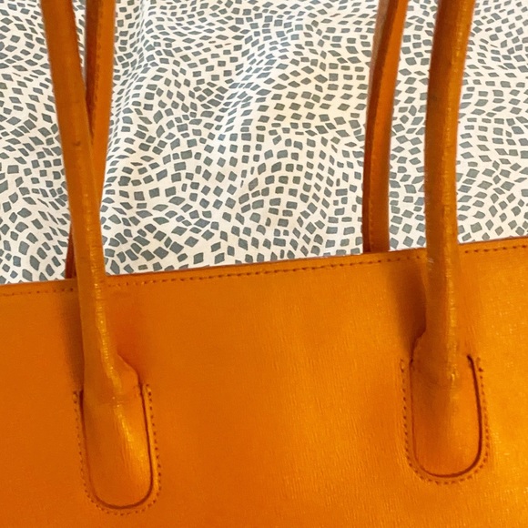 Vintage Furla Leather burnt orange shoulder tote - Picture 4 of 8